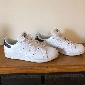 Adidas Stan Smith Shoes - size 6